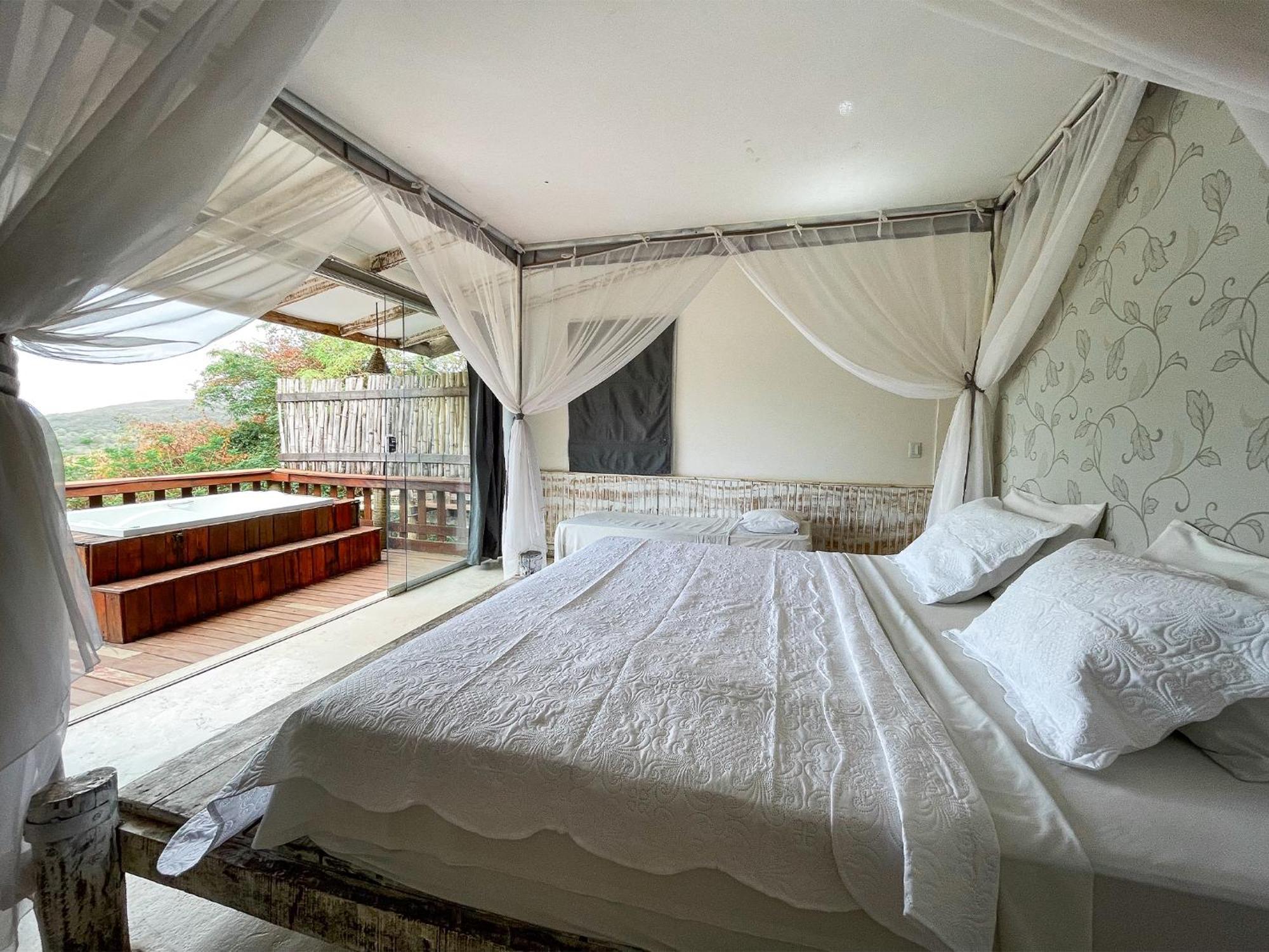 Ranchos 30 Hotel Fazenda Hidrolandia  Eksteriør billede