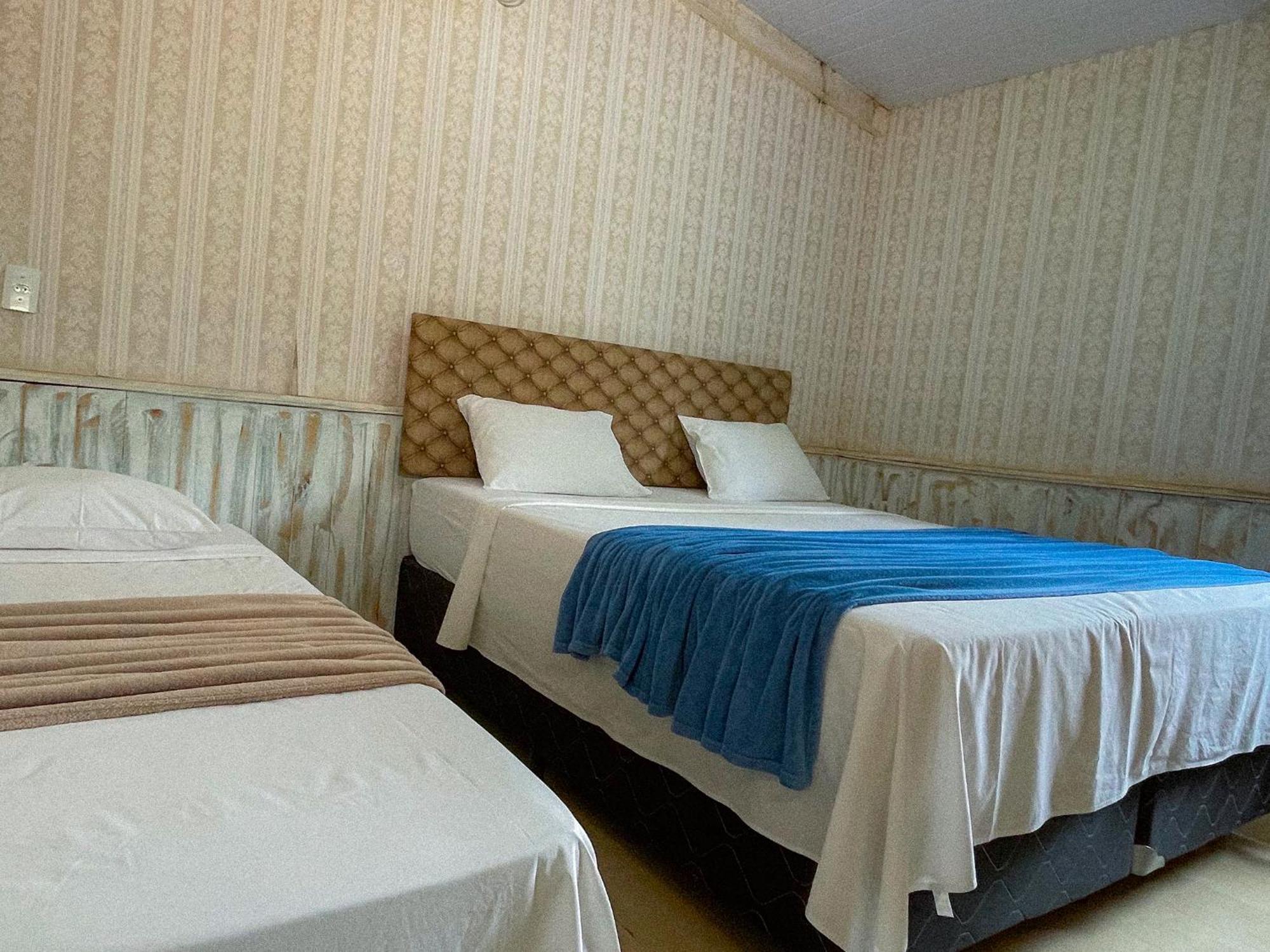 Ranchos 30 Hotel Fazenda Hidrolandia  Eksteriør billede