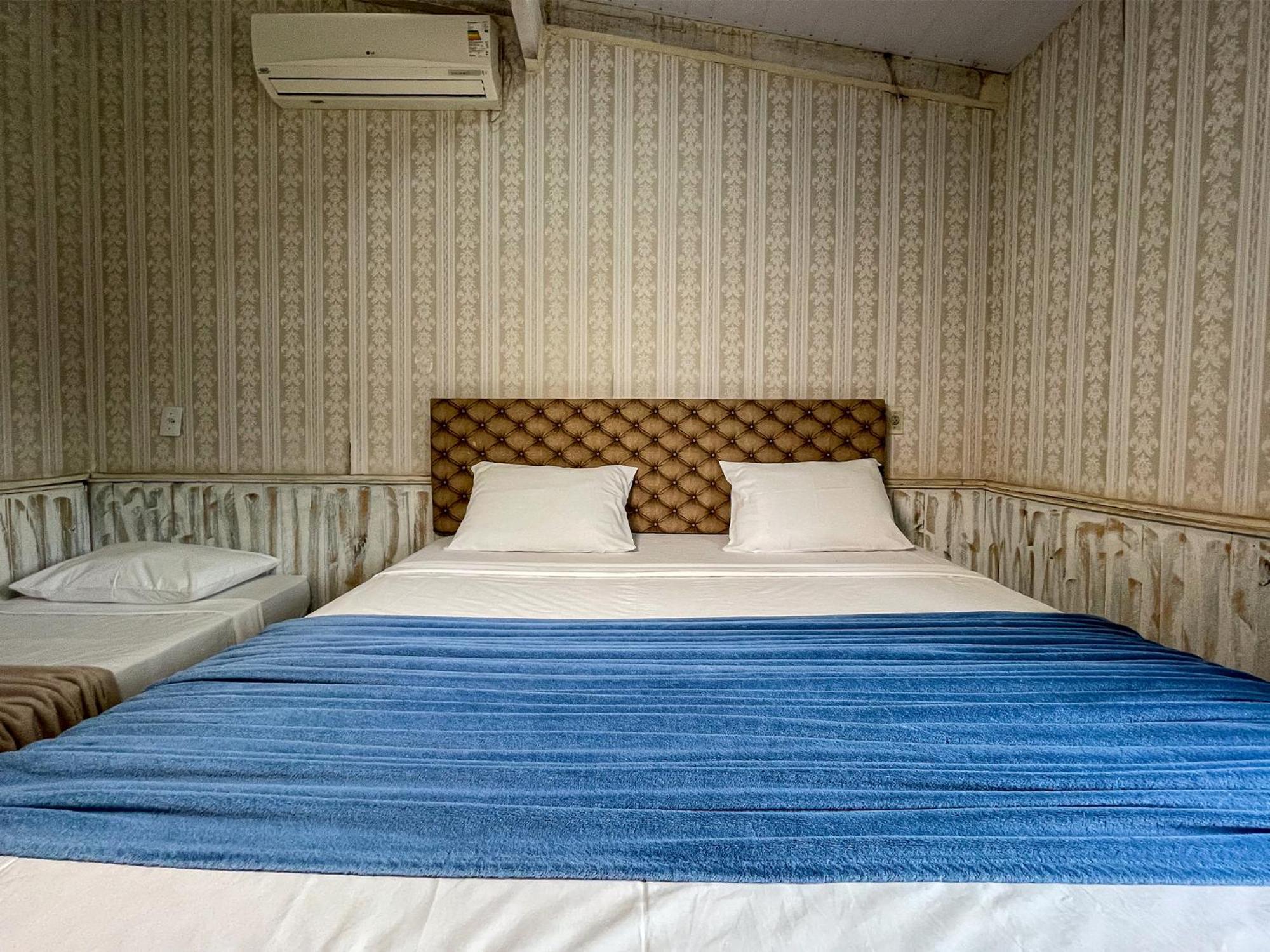Ranchos 30 Hotel Fazenda Hidrolandia  Eksteriør billede