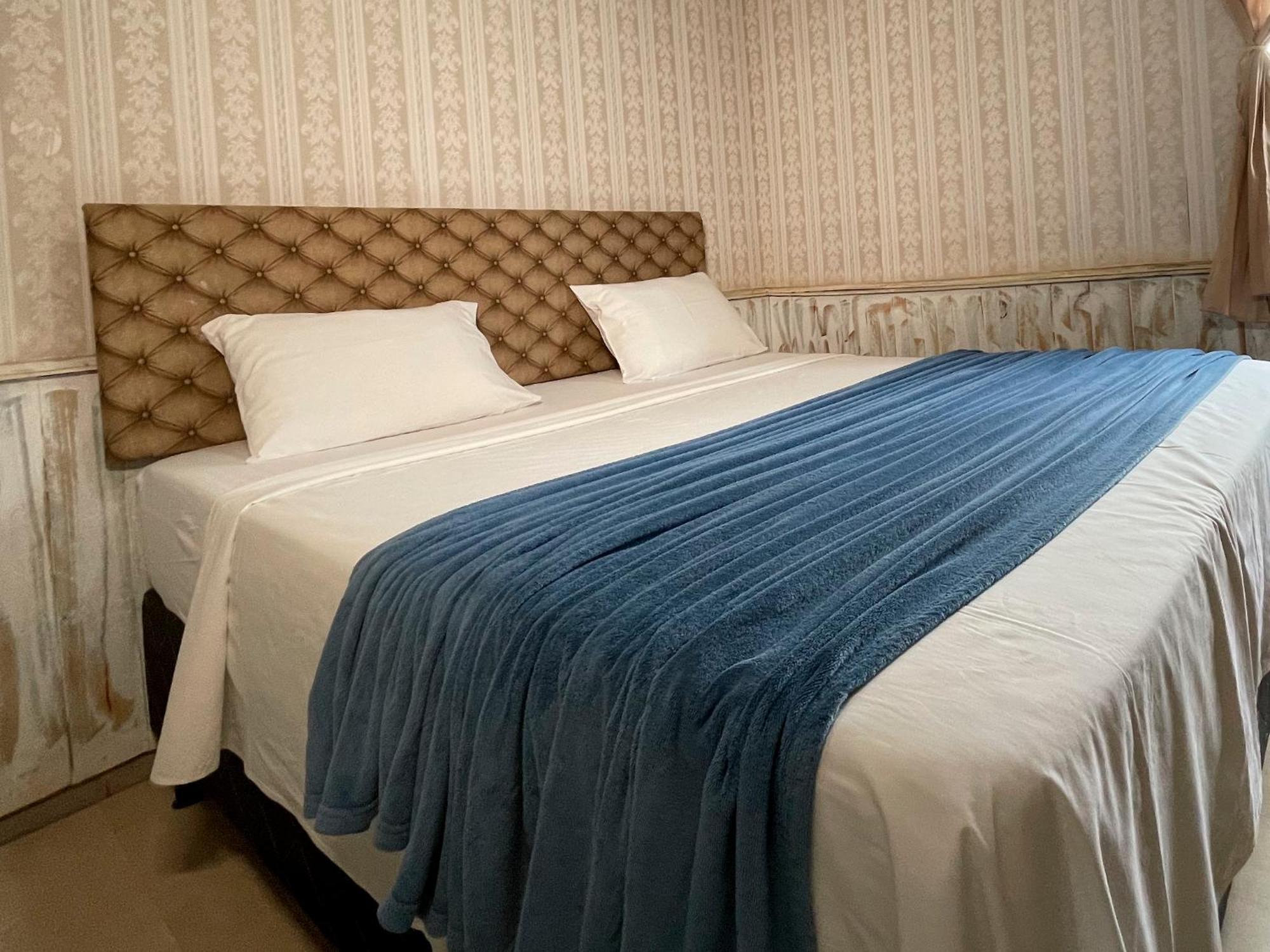 Ranchos 30 Hotel Fazenda Hidrolandia  Eksteriør billede