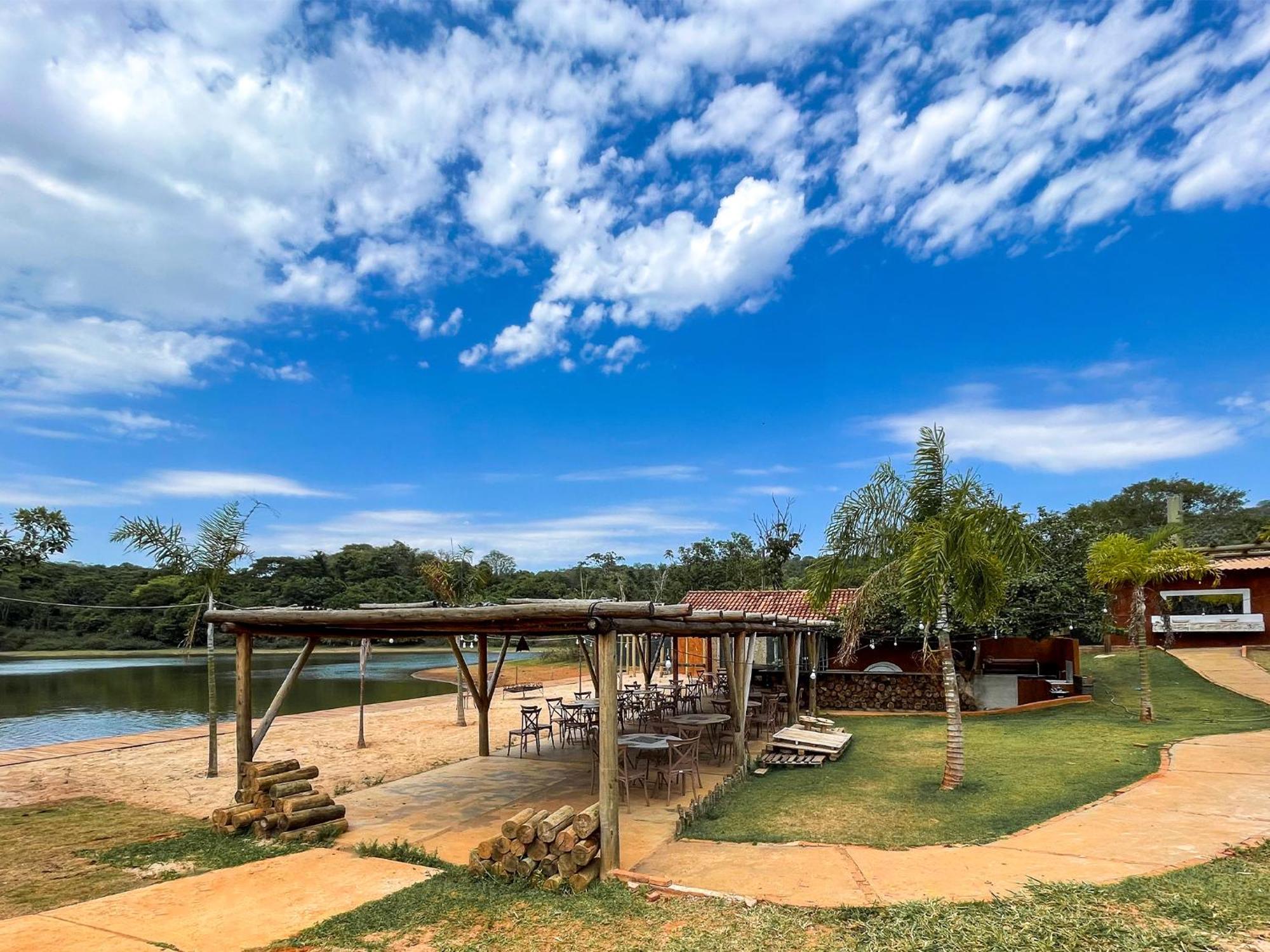 Ranchos 30 Hotel Fazenda Hidrolandia  Eksteriør billede